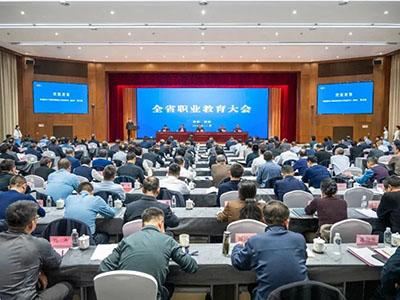滚球买球的app官网