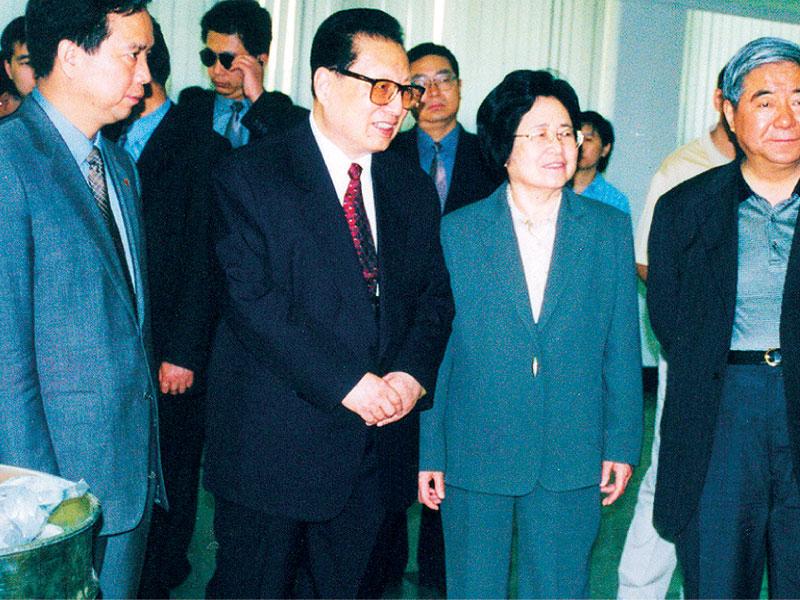 滚球买球的app官网